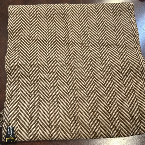 Authentic Fendi reversible wool scarf - Picture 5 of 8